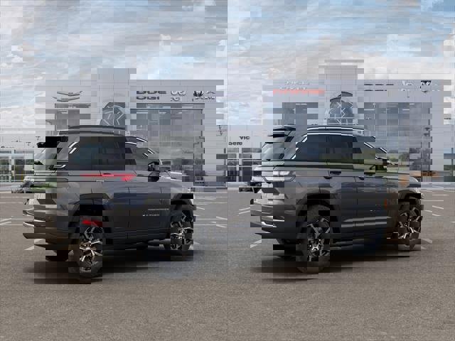 New 2025 Jeep Grand Cherokee Limited image 23