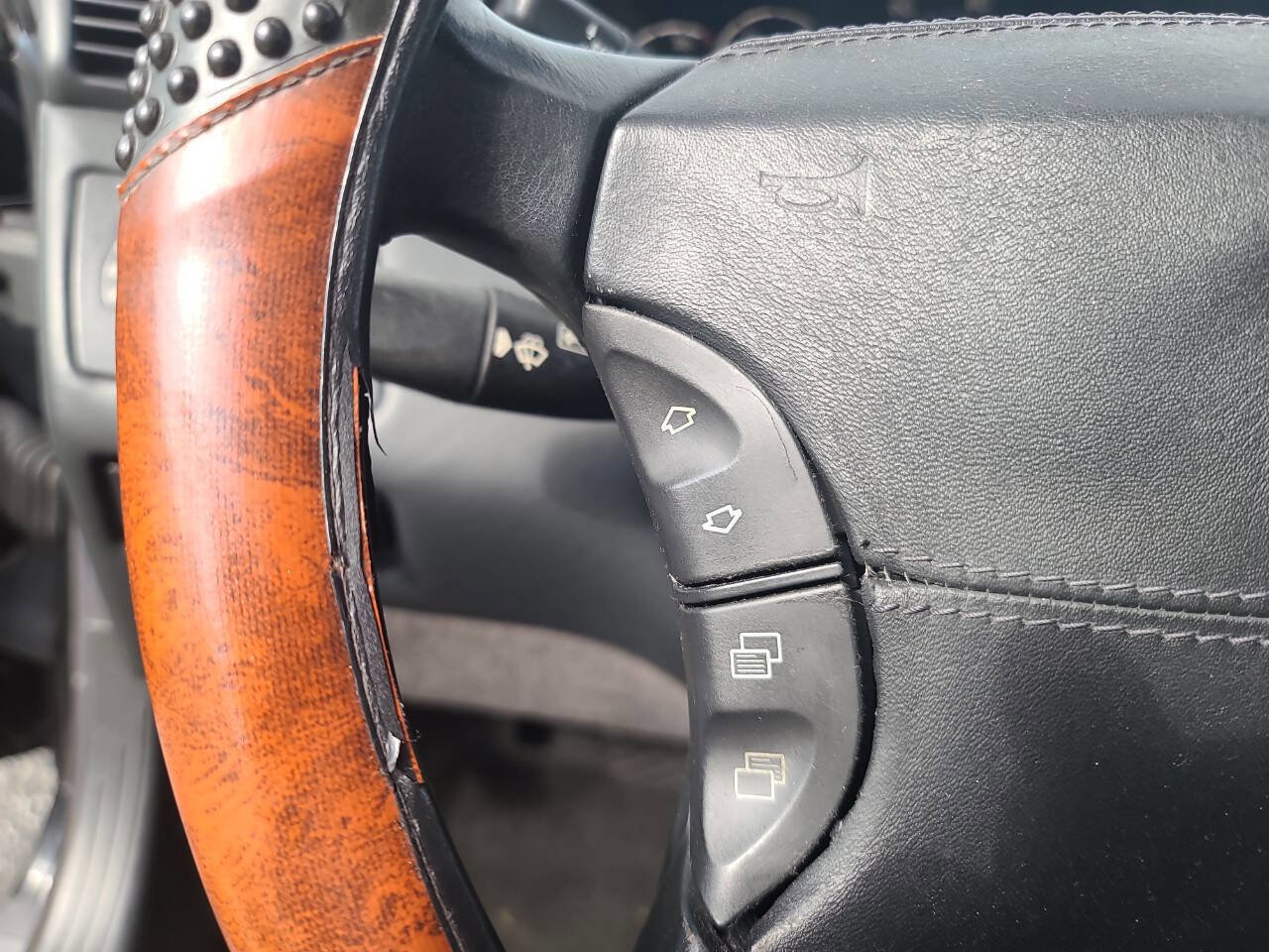 Used 2002 Mercedes-Benz CL 600 image 15