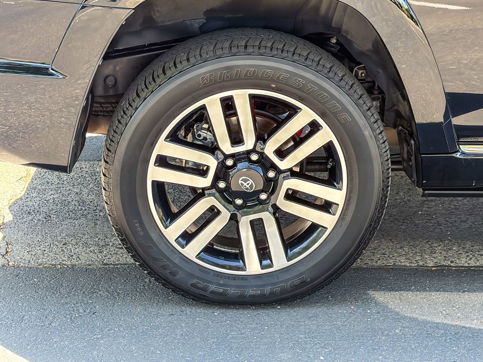 Used 2023 Toyota 4Runner Limited image 10