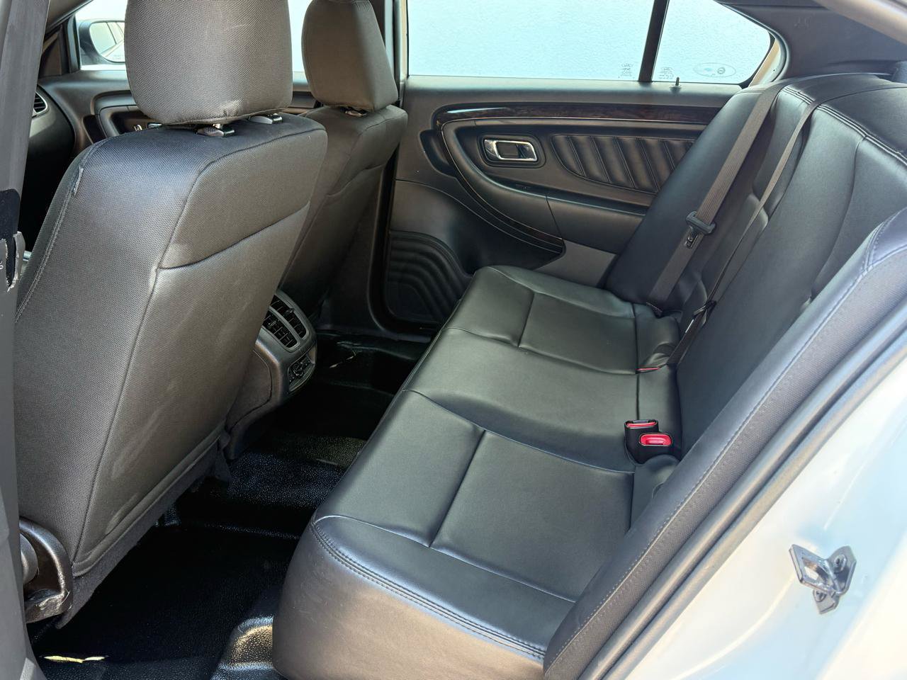 Used 2018 Ford Taurus Police Interceptor w/ Ready For The Road Package FWD image 17
