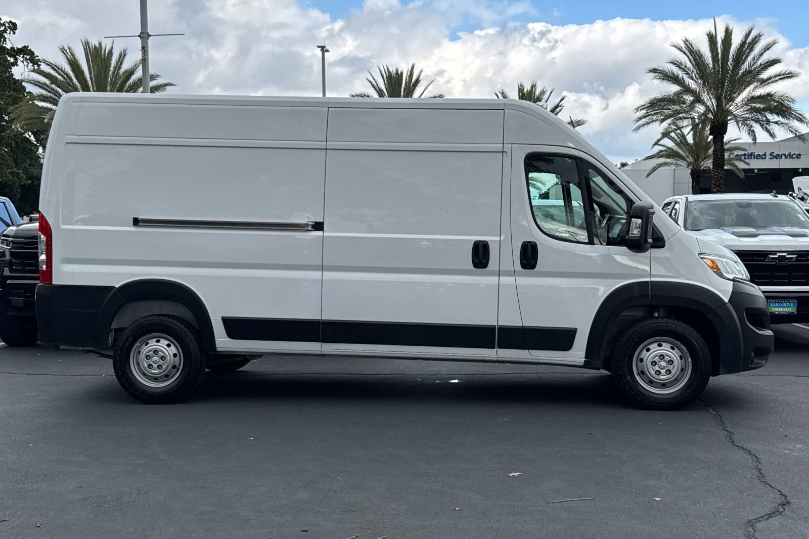 Used 2023 RAM ProMaster 2500 FWD image 2