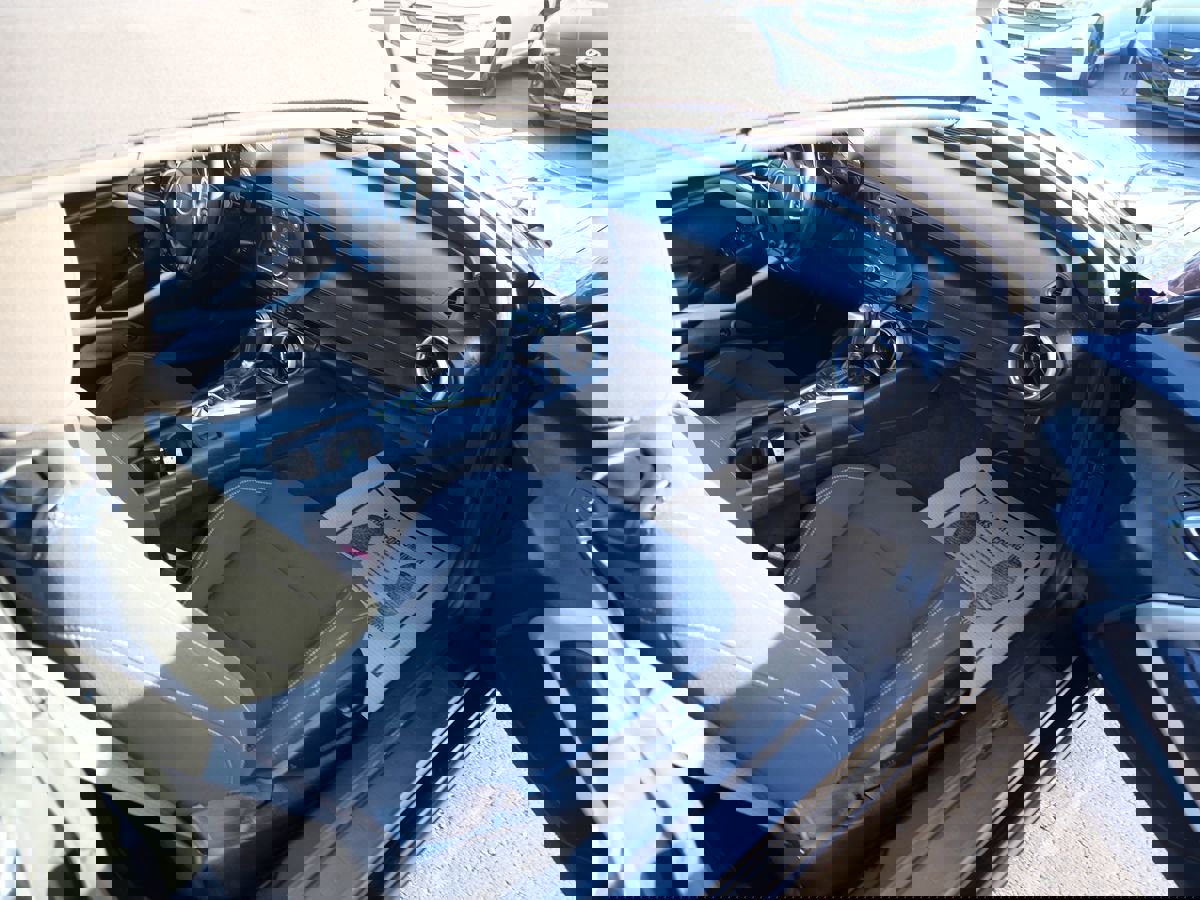 Used 2019 Chevrolet Camaro LT image 28