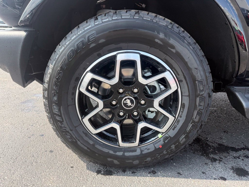 New 2026 Ford Bronco Outer Banks AWD/4WD image 11
