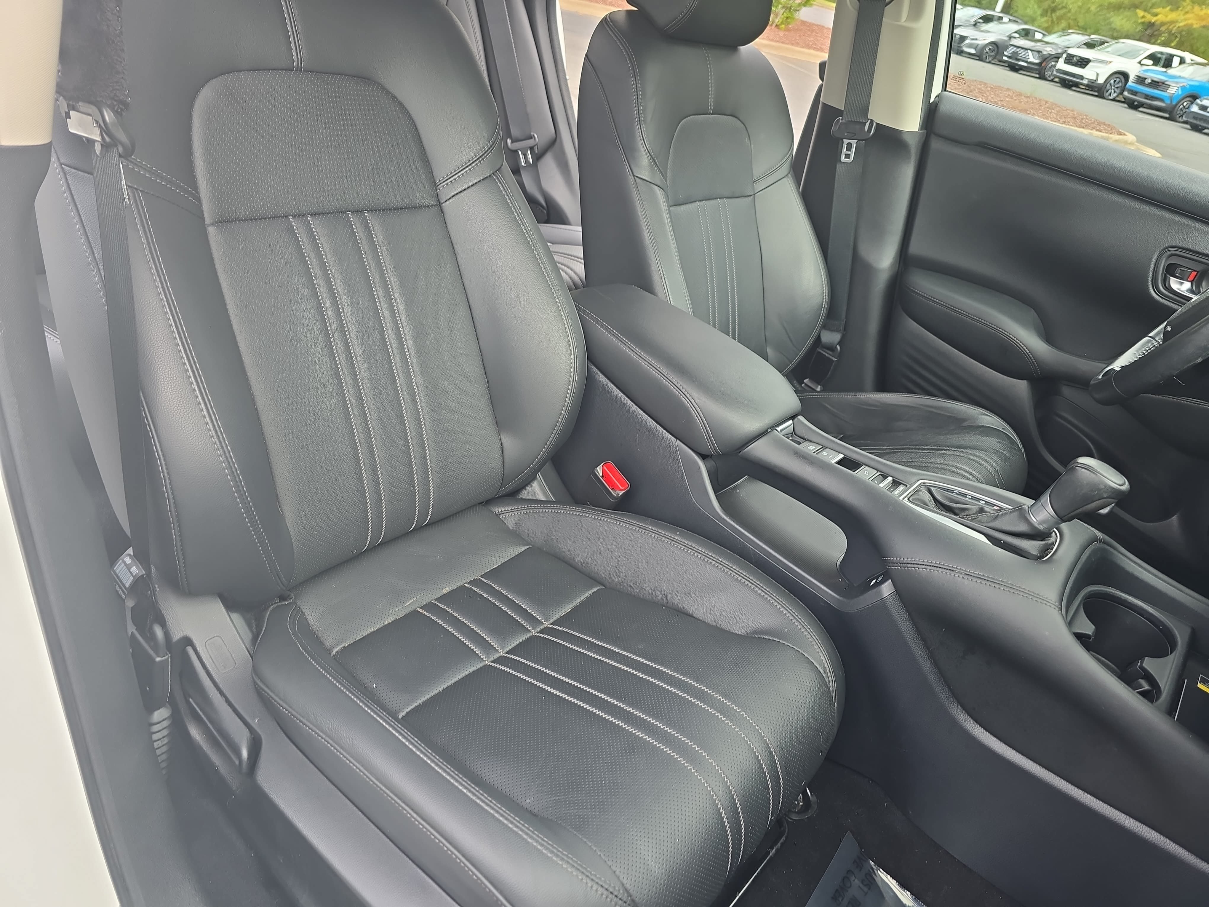 Certified 2024 Honda HR-V EX-L image 10