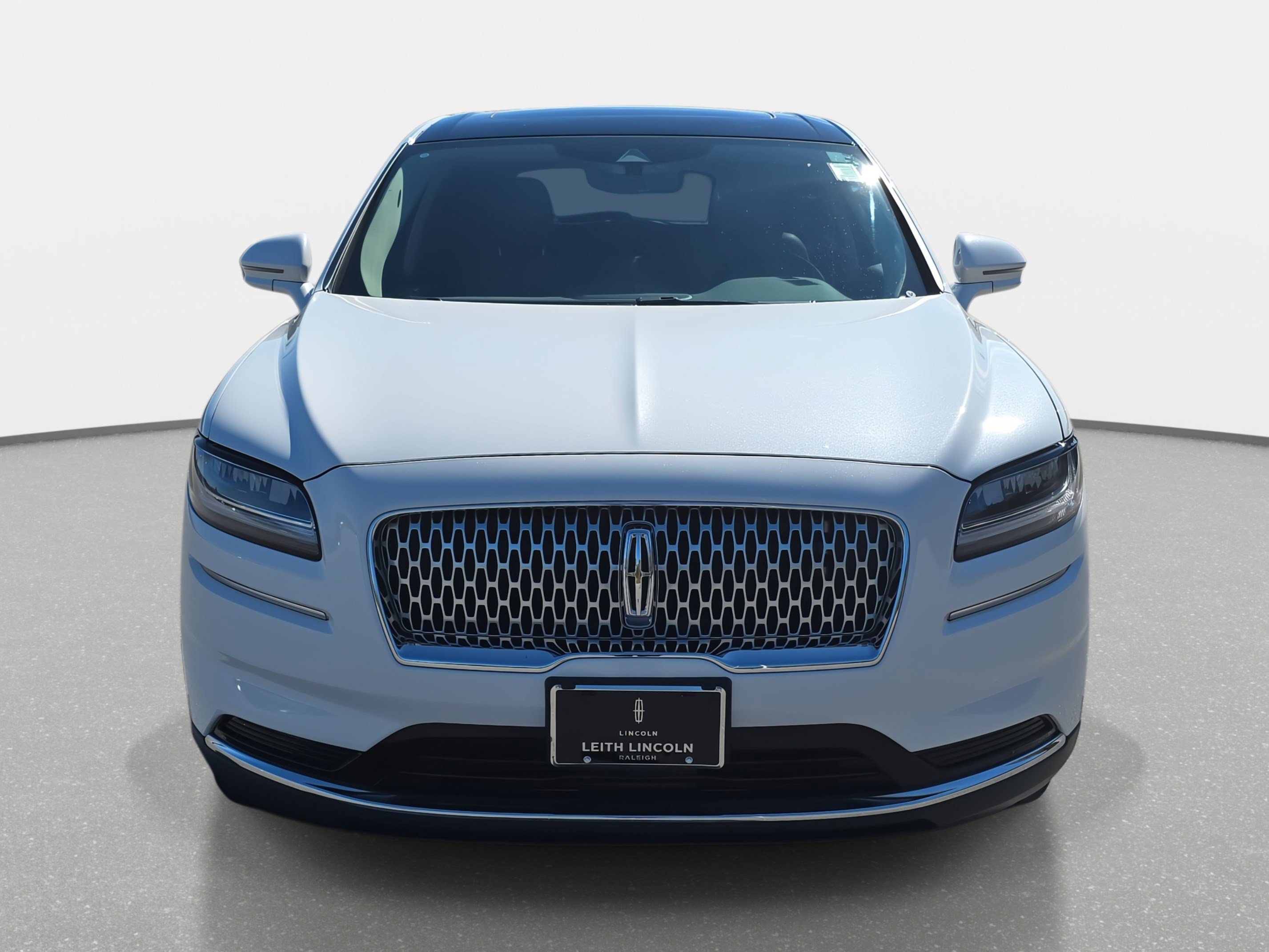 Certified 2022 Lincoln Nautilus Reserve image 2