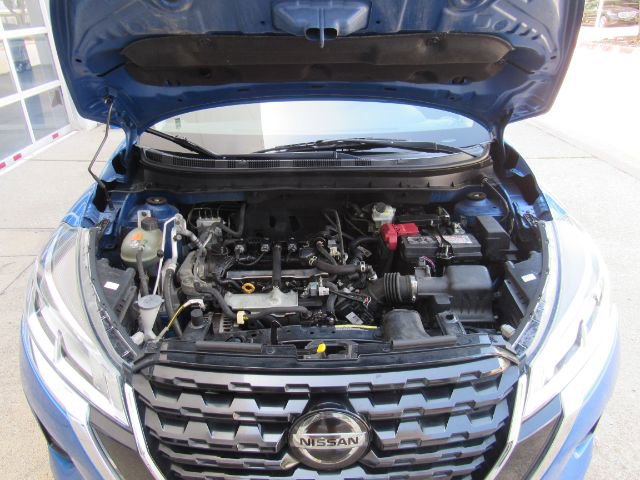 Used 2021 Nissan Kicks S image 43