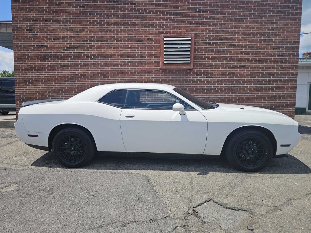Used 2014 Dodge Challenger SXT Plus