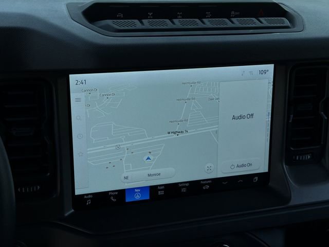 Used 2025 Ford Bronco Badlands AWD/4WD image 23
