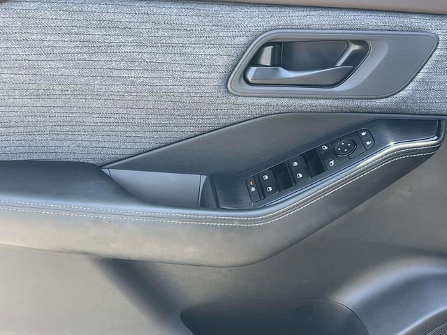 Used 2021 Nissan Rogue S FWD image 22