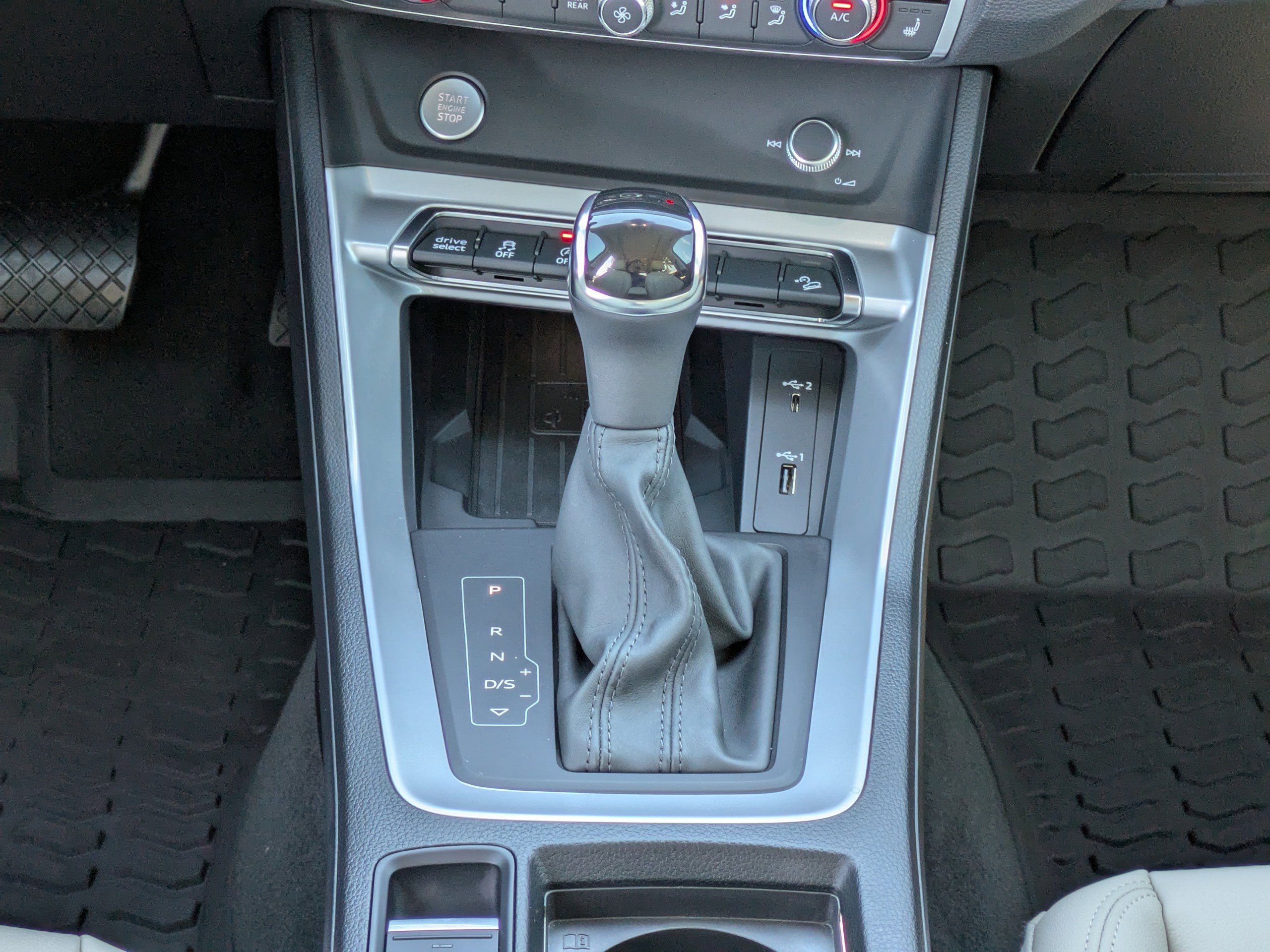 Used 2020 Audi Q3 2.0T Premium Plus image 15