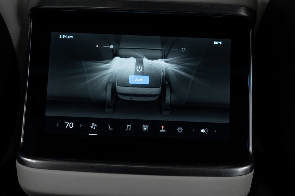 Used 2022 Tesla Model S Standard Range image 14