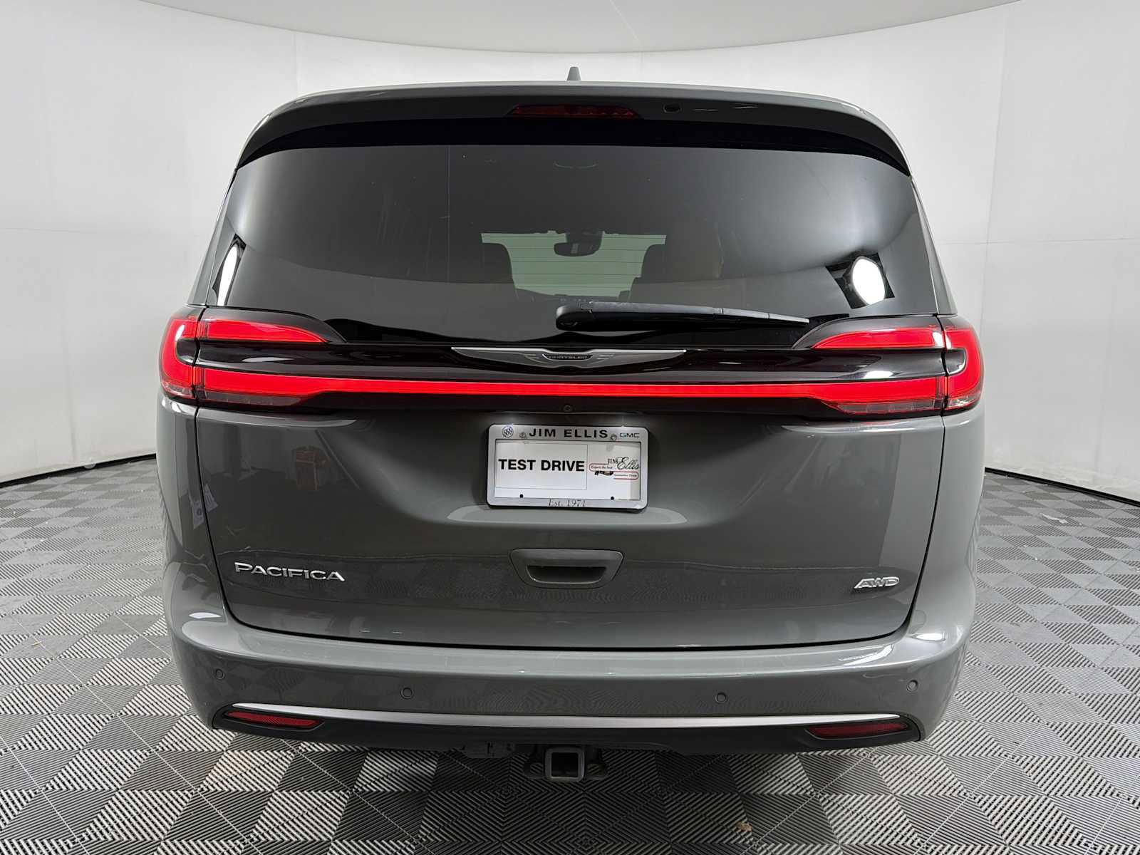Used 2021 Chrysler Pacifica Pinnacle image 5
