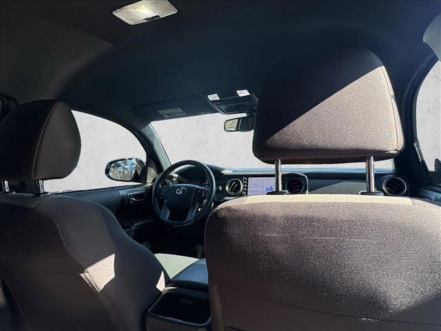 Used 2021 Toyota Tacoma TRD Off-Road image 17