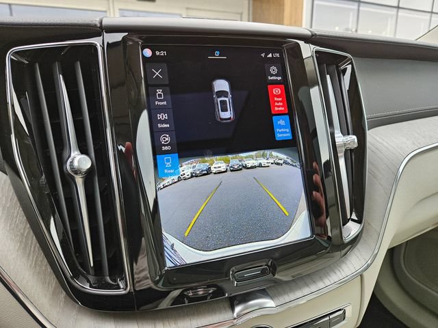 Certified 2023 Volvo XC60 B6 Ultimate w/ Protection Package Premier AWD/4WD image 28