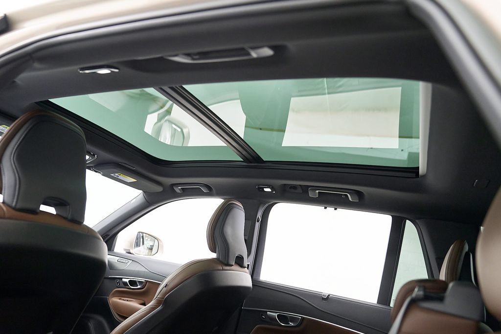 Certified 2023 Volvo XC90 B6 Ultimate AWD/4WD image 26