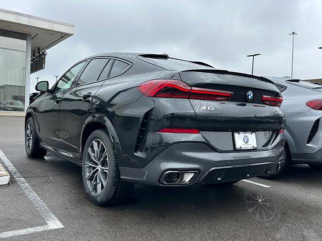 New 2026 BMW X6 xDrive40i image 3