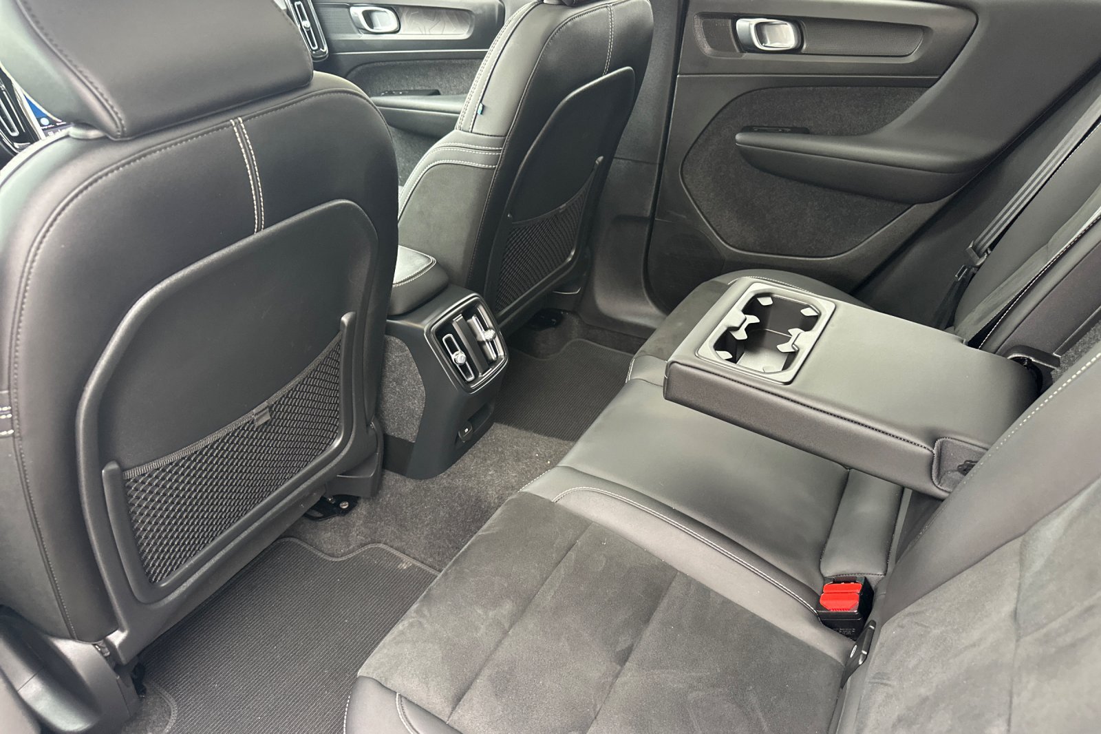Certified 2023 Volvo C40 P8 Recharge Plus AWD/4WD image 13
