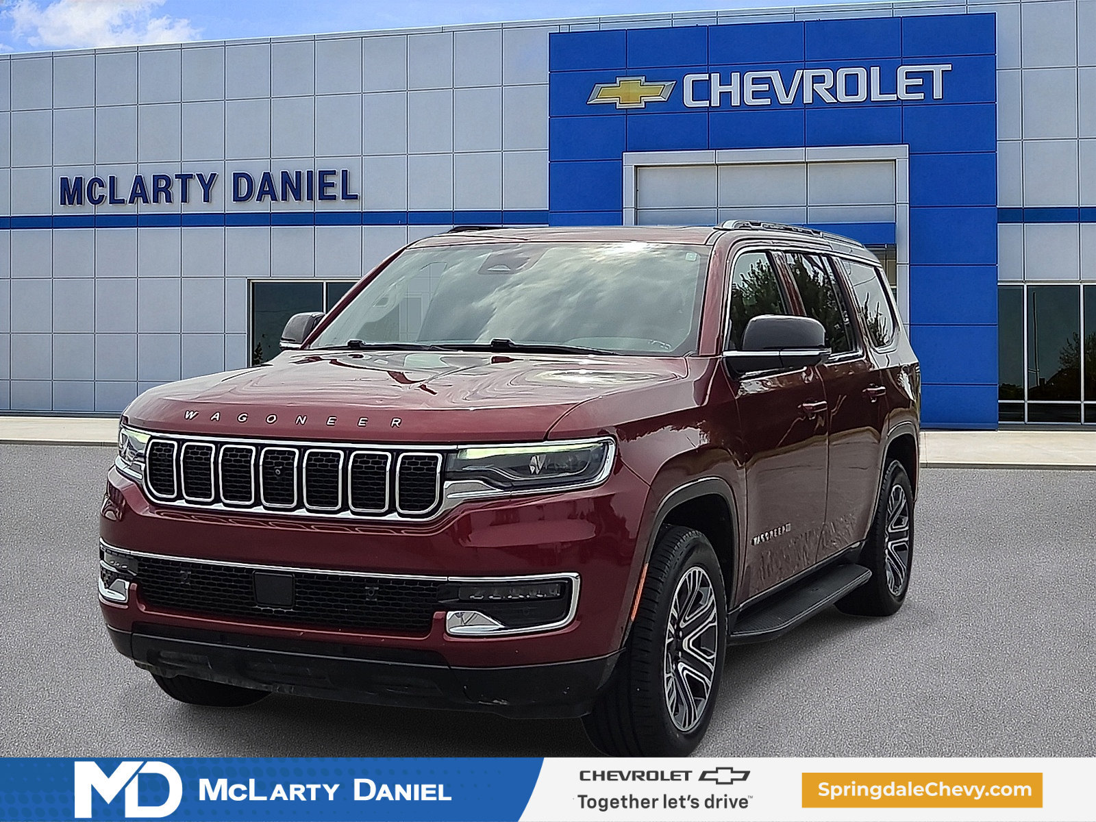 Used 2023 Jeep Wagoneer 4WD w/ Premium Group I image 2