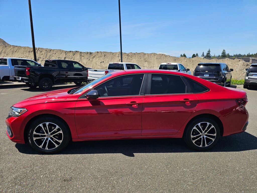 Used 2024 Volkswagen Jetta Sport FWD image 8