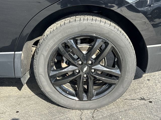 Certified 2020 Chevrolet Equinox LT w/ Midnight Edition image 31