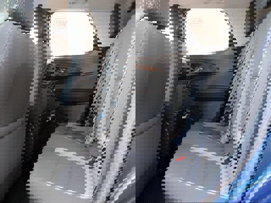 Used 2022 Chevrolet TrailBlazer LT w/ Driver Confidence Package image 18