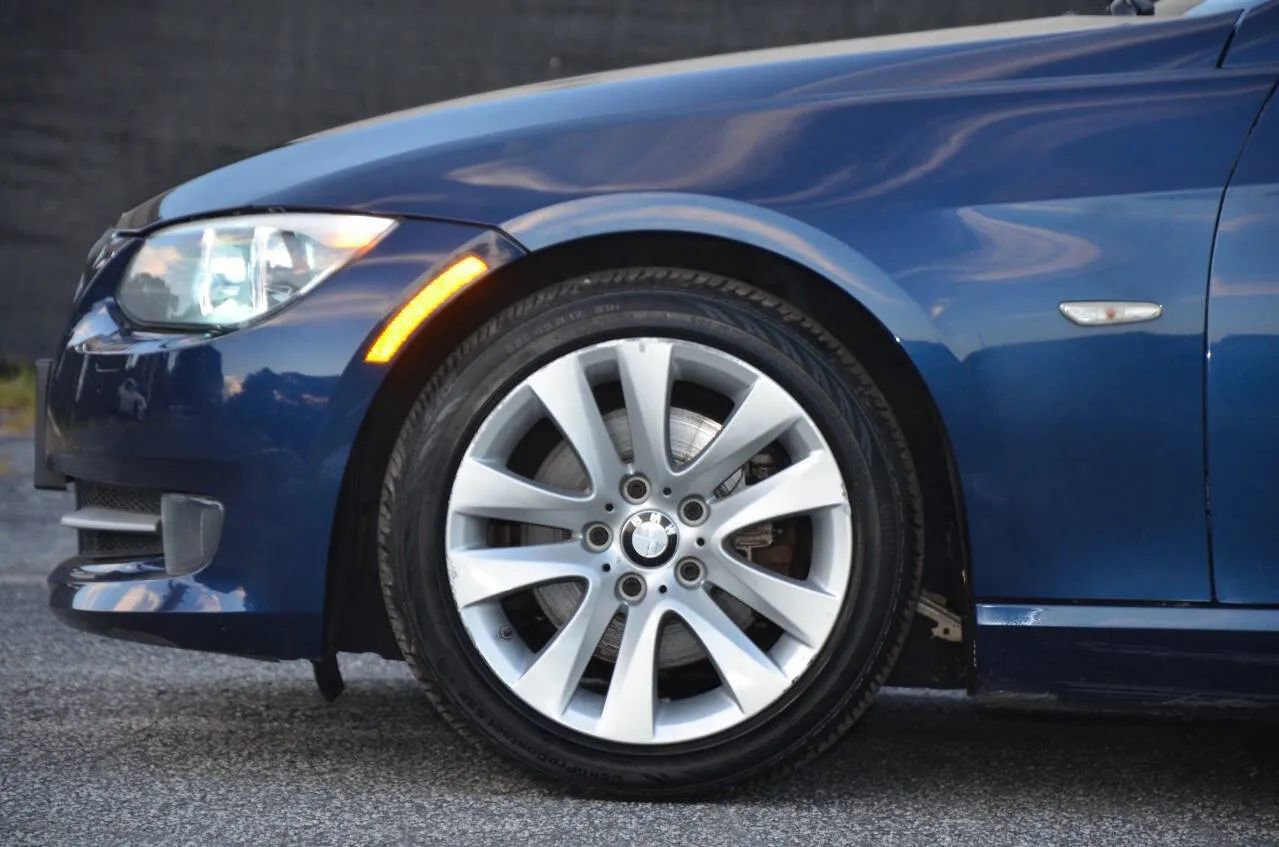 Used 2013 BMW 328i Convertible image 36