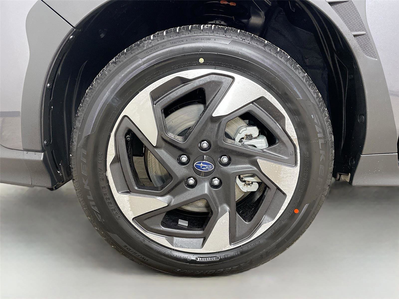 New 2026 Subaru Crosstrek 2.5i Limited w/ Crosstrek Mirror Package image 30