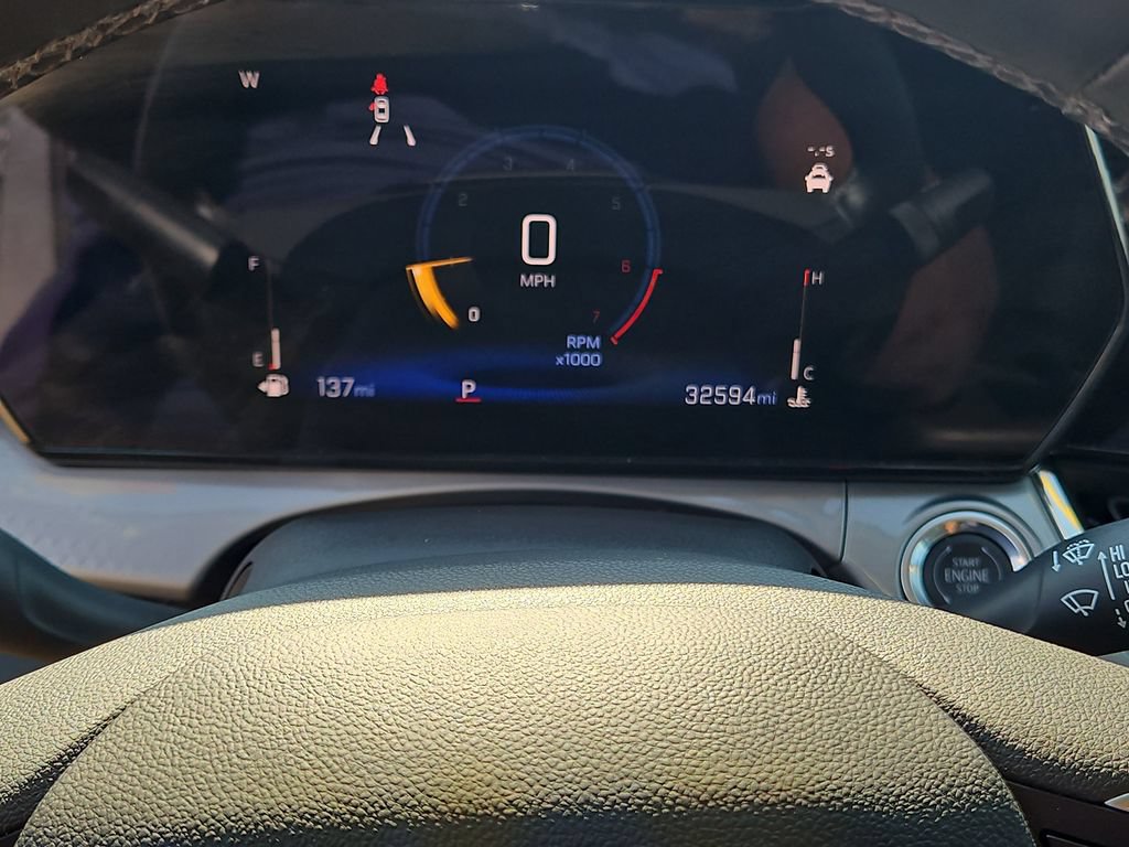 Used 2025 Chevrolet Trax LT w/ Driver Confidence Package FWD image 24