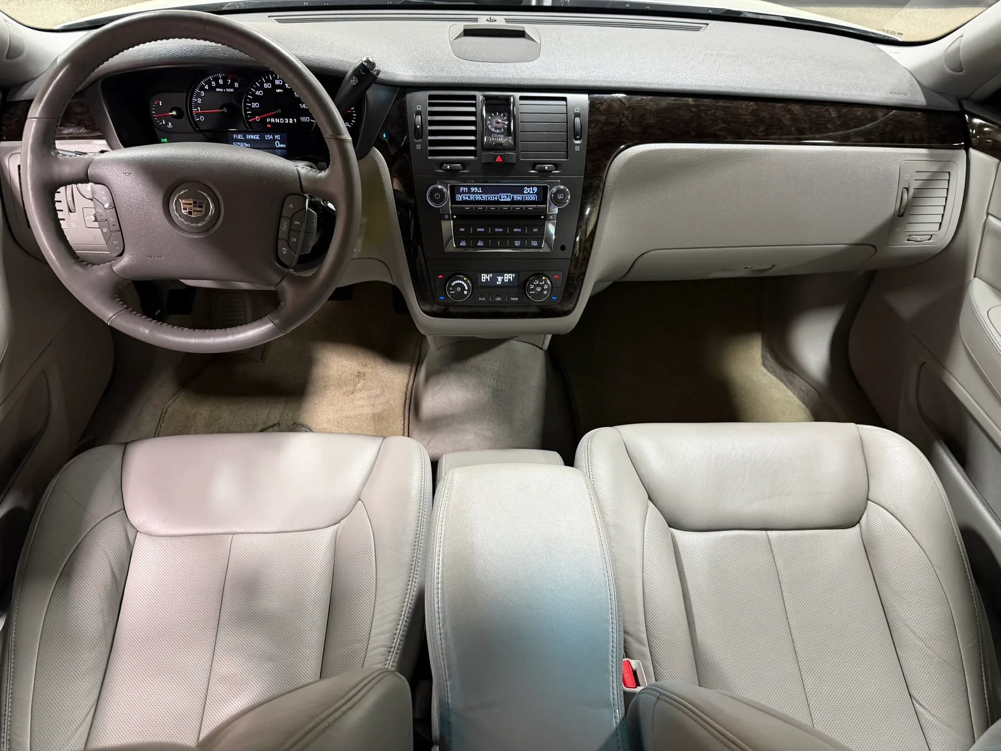 Used 2009 Cadillac DTS w/ Trunk Convenience Package FWD image 47