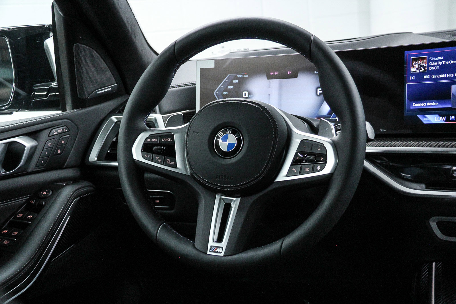 New 2026 BMW X7 M60i image 16