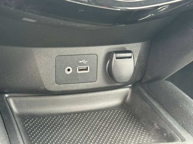 Used 2020 Nissan Rogue SV FWD image 28