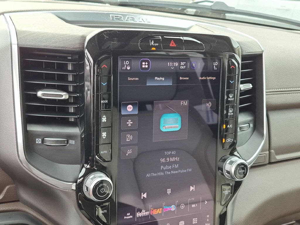 New 2027 RAM 1500 Laramie AWD/4WD image 17