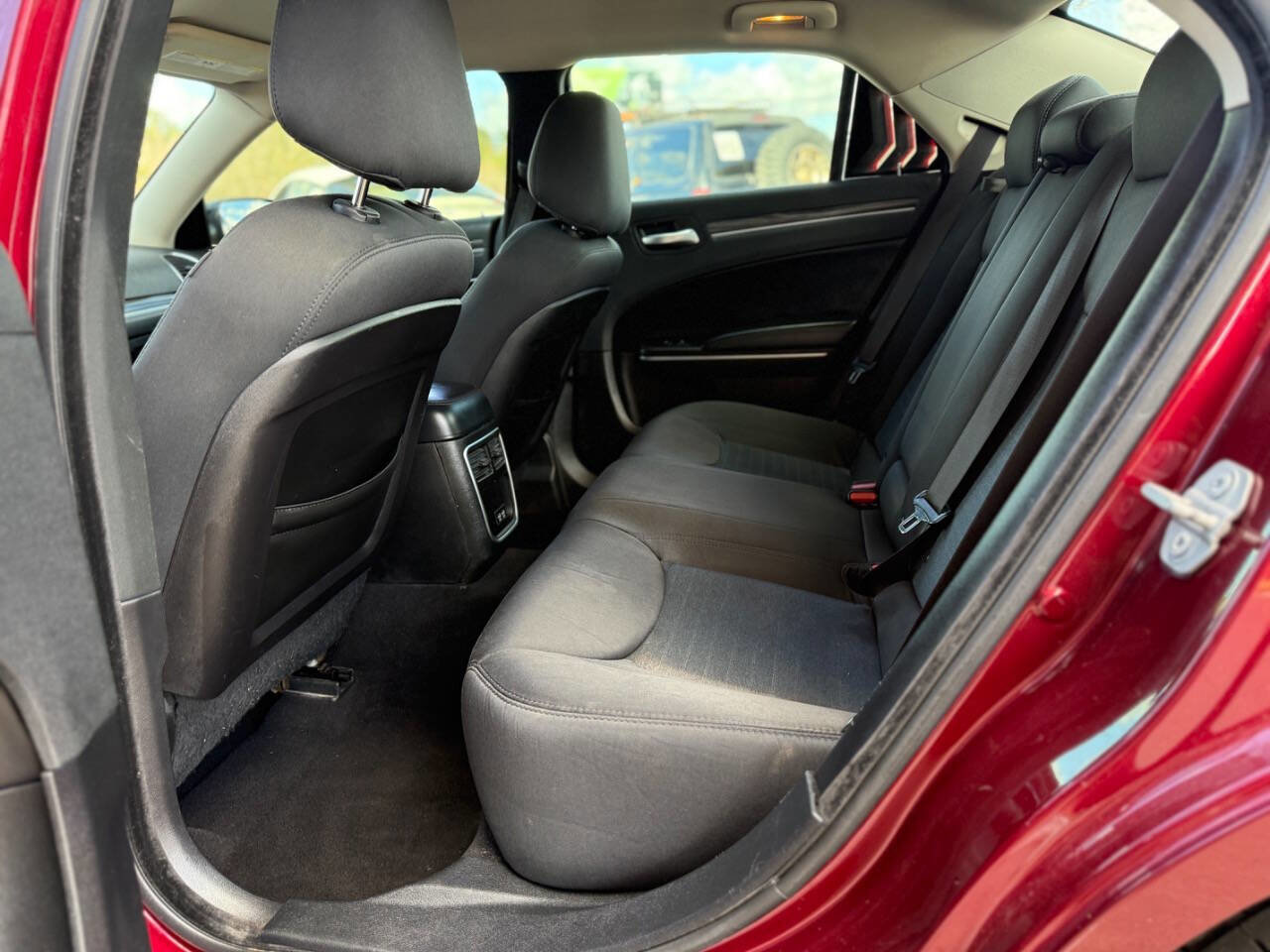 Used 2019 Chrysler 300 Touring w/ Sport Appearance Package RWD image 11