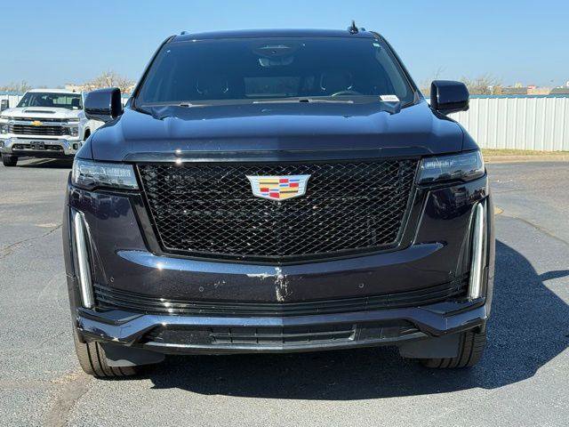 Used 2023 Cadillac Escalade ESV Sport w/ Touring Package AWD/4WD image 2