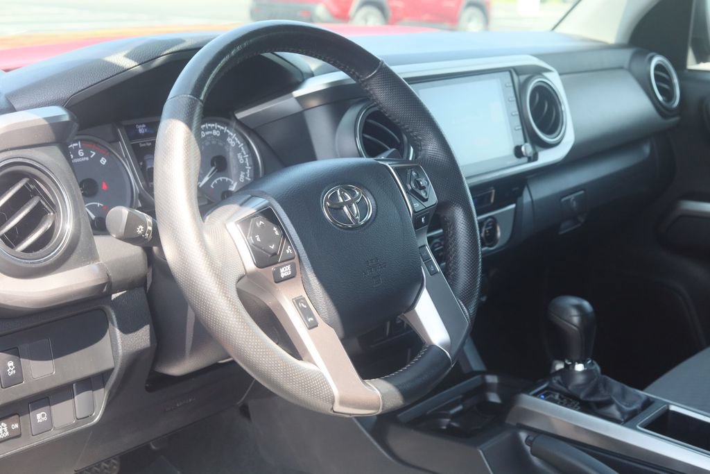 Used 2023 Toyota Tacoma SR5 AWD/4WD image 7