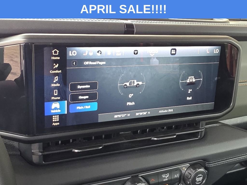 Used 2025 Jeep Gladiator Mojave w/ Convenience Group image 19