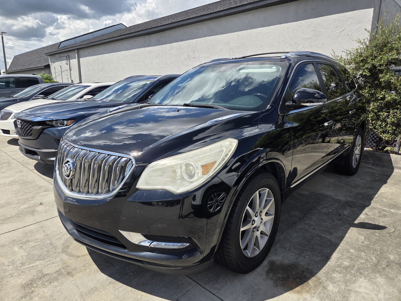 Used 2016 Buick Enclave Leather FWD image 3