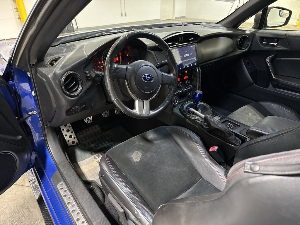 Used 2015 Subaru BRZ Limited w/ Popular Package #1A RWD image 10