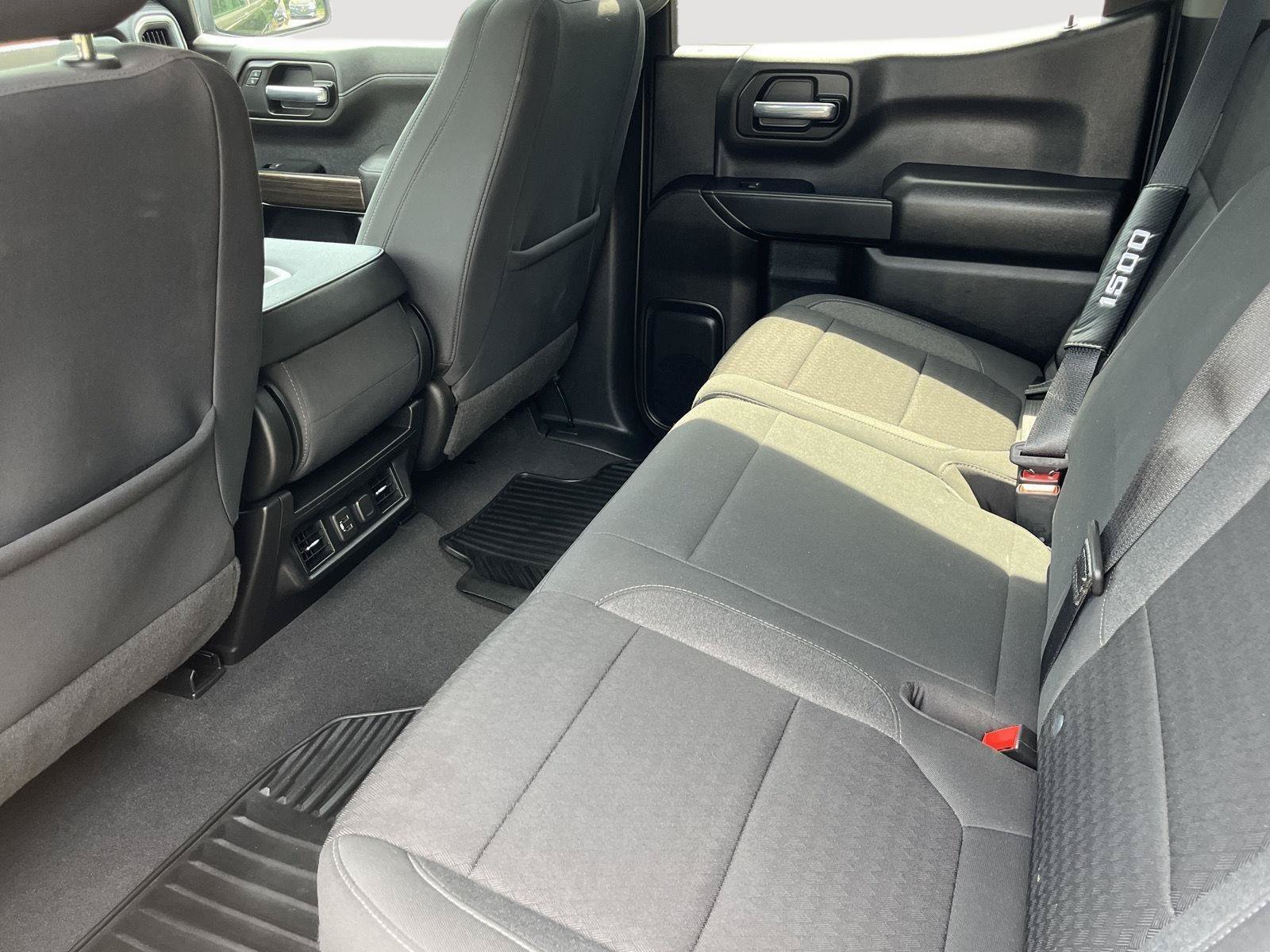 Used 2022 Chevrolet Silverado 1500 LT AWD/4WD image 13