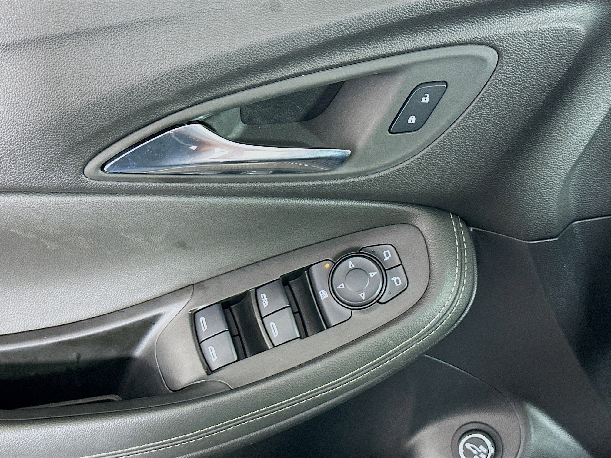 Used 2024 Buick Encore GX Preferred w/ Comfort Package image 15