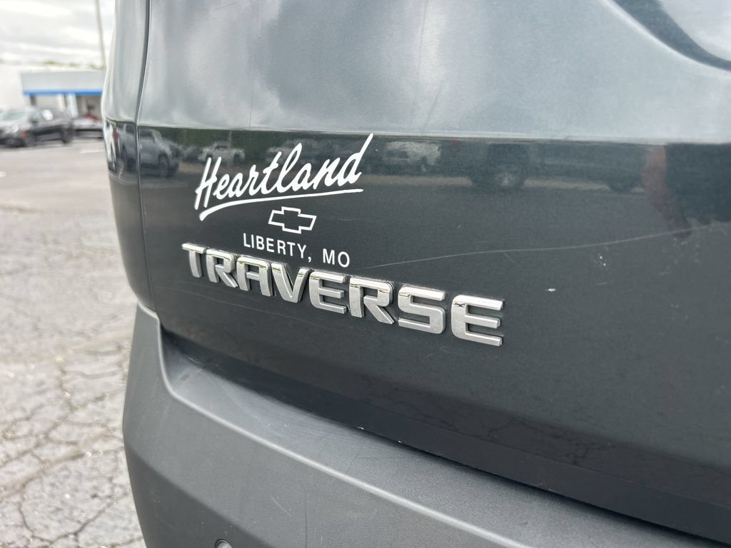 Used 2021 Chevrolet Traverse LT w/ LT Premium Package FWD image 13