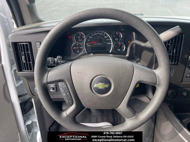 Used 2023 Chevrolet Express 3500 LS RWD image 16
