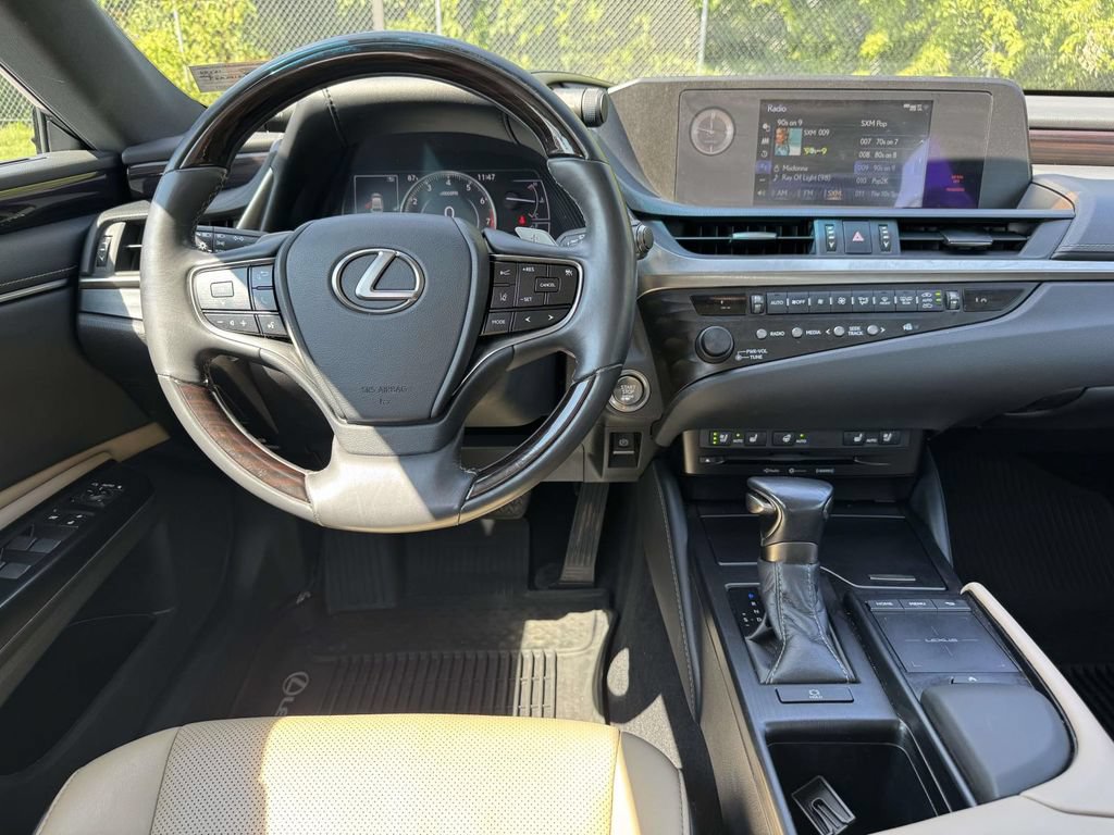 Used 2020 Lexus ES 350 w/ Premium Package FWD image 17