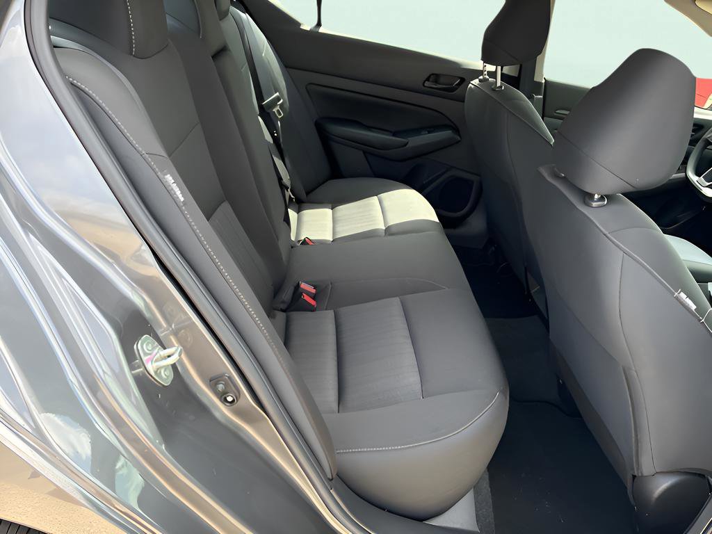 Used 2025 Nissan Altima 2.5 S image 9