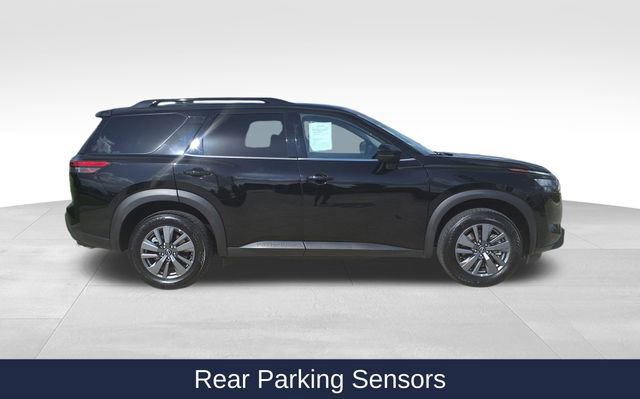 Used 2025 Nissan Pathfinder SV image 10