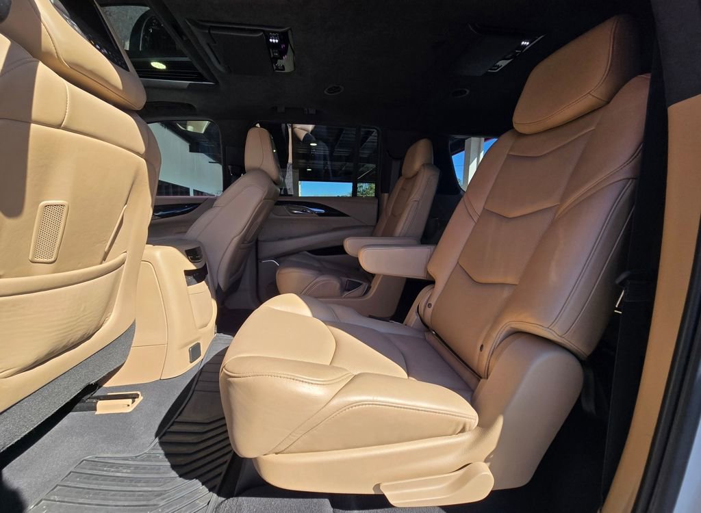 Used 2019 Cadillac Escalade ESV Platinum image 21
