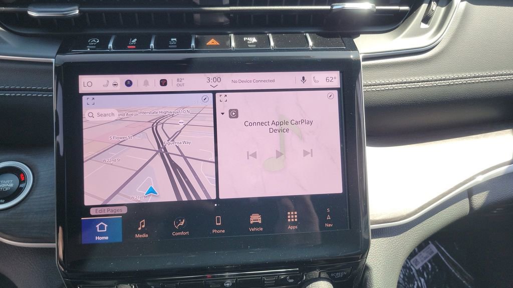 New 2025 Jeep Grand Cherokee L Limited w/ Black Appearance Package image 30