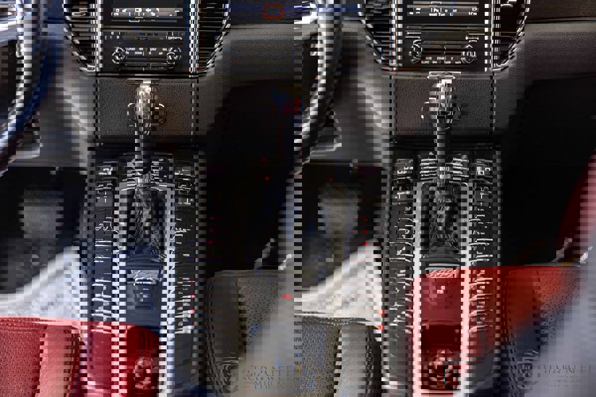 Used 2018 Porsche Macan GTS w/ Premium Package Plus image 39