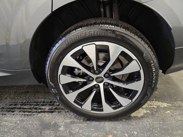 New 2026 Audi Q3 quattro 2.0T AWD/4WD image 11