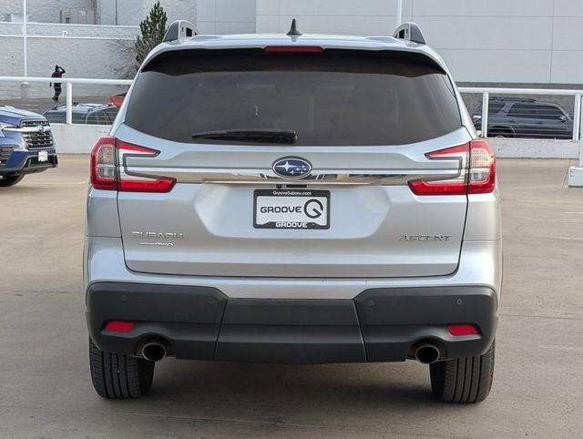 Used 2023 Subaru Ascent Premium w/ Convenience Package image 4